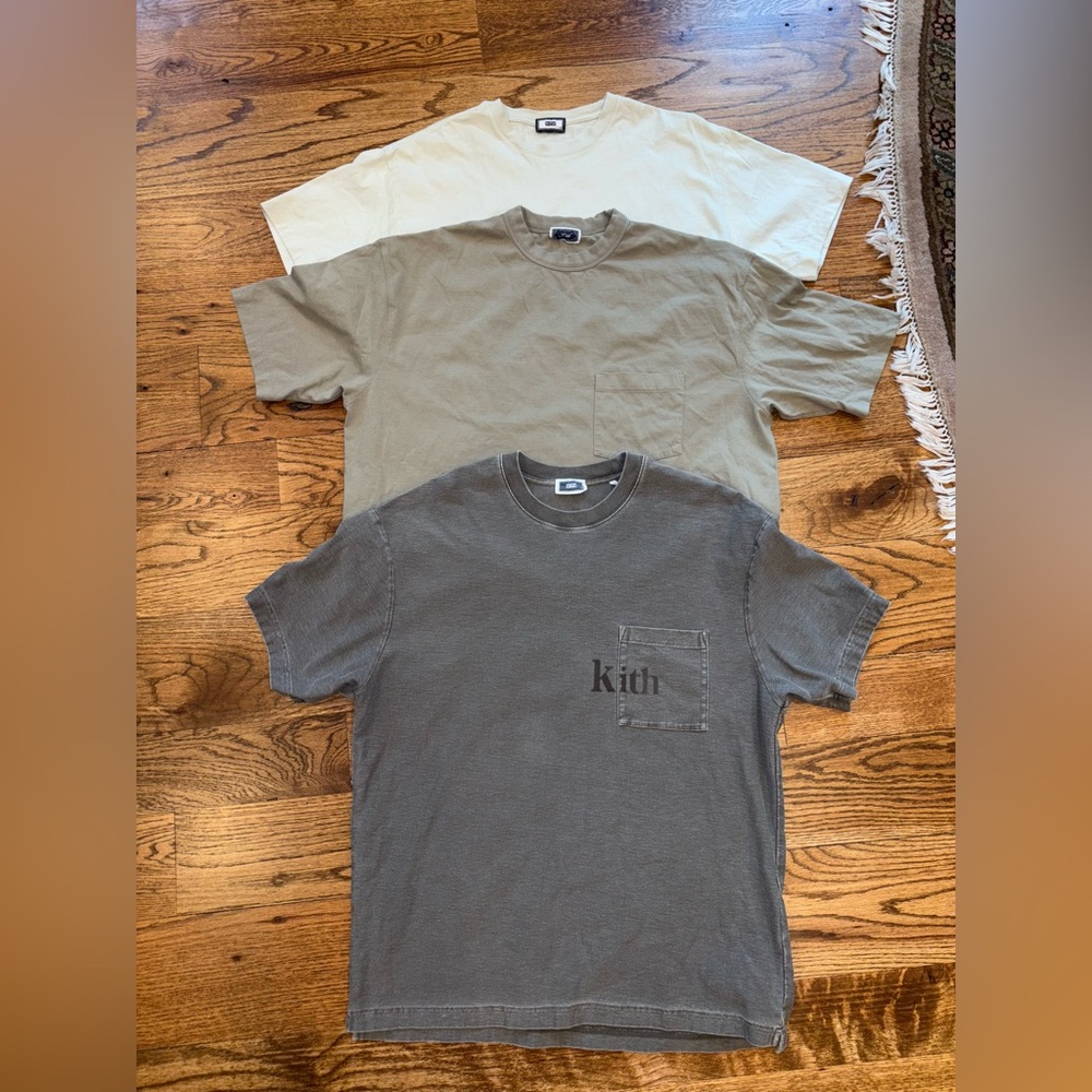 Men’s Kith Short Sleeve Shirts, Size Medium